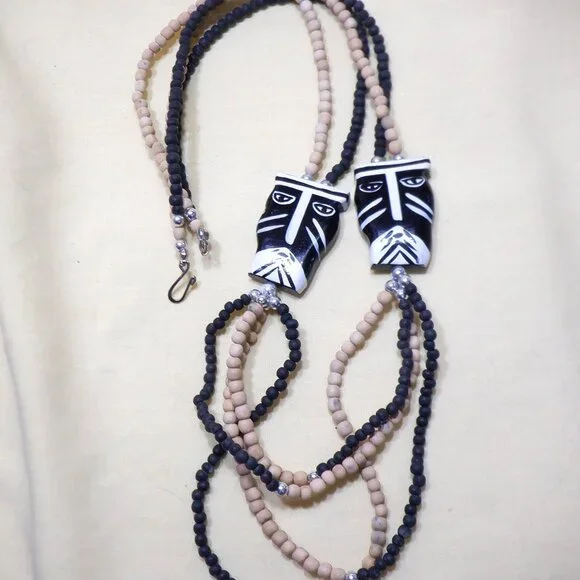 Unique, Different ~~~ NECKLACE ~~~ 30 In In Full Length - Picture 1 of 1